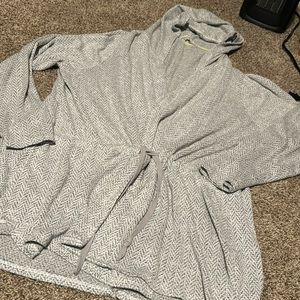 Peyton Primrose tie-waist long sleeve lightweight hooded cardigan (2X)